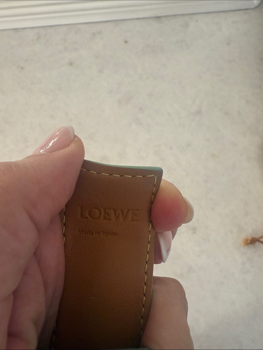 Loewe Mint Green Embossed Leather Cuff Belt with Tan Interior - Picture 4 of 5